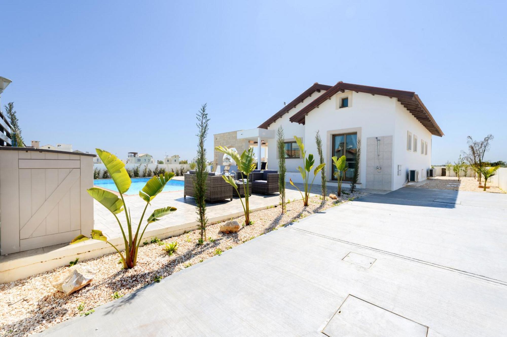 Kymma Villa #16 アヤナパ 部屋 写真