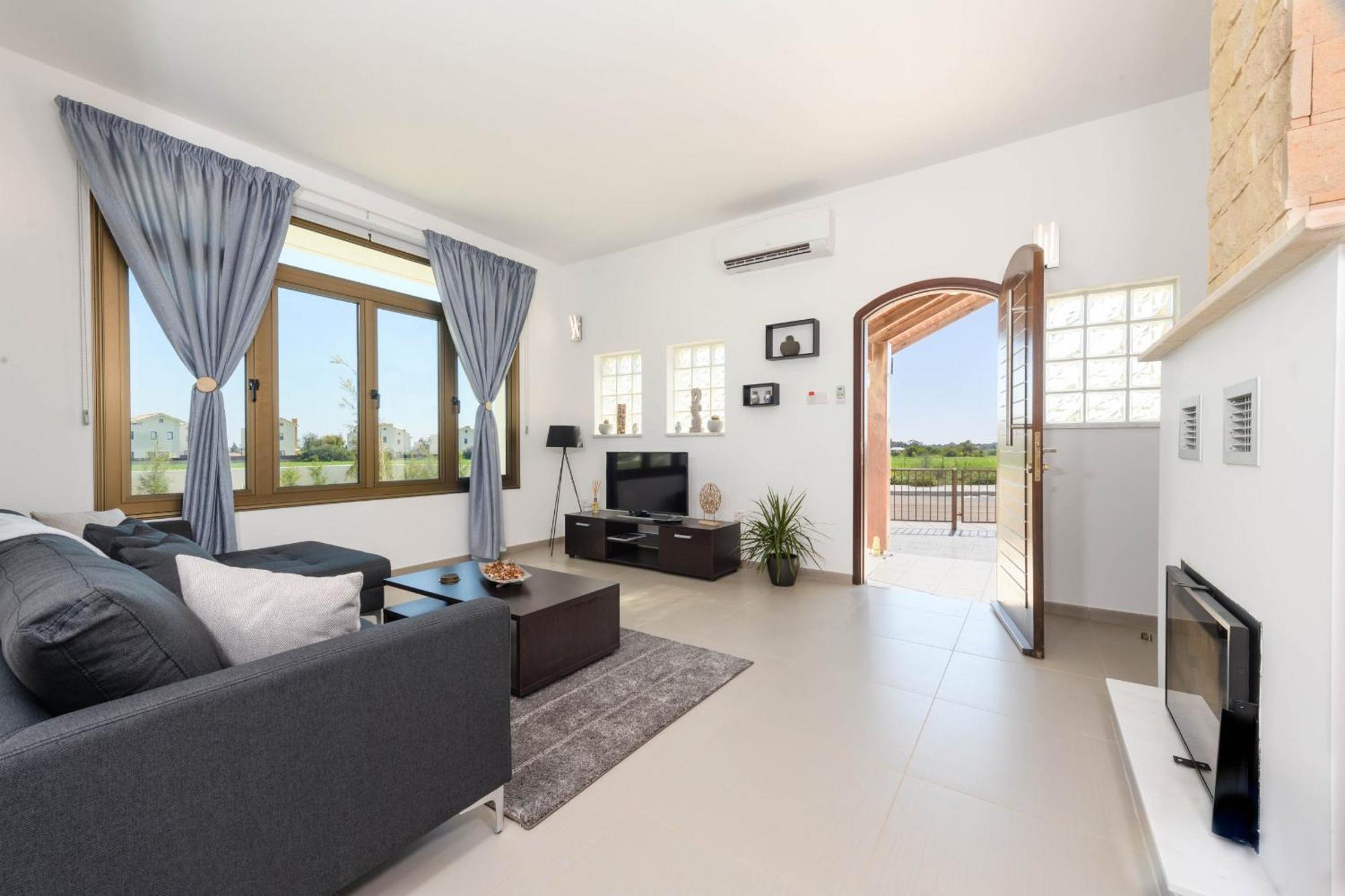 Kymma Villa #16 アヤナパ 部屋 写真